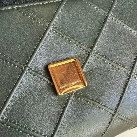 🚫SOLD🚫Tory Burch Soft Fleming Convertible Shoulder Bag in Sycamore (Green) - Picture 12 of 17